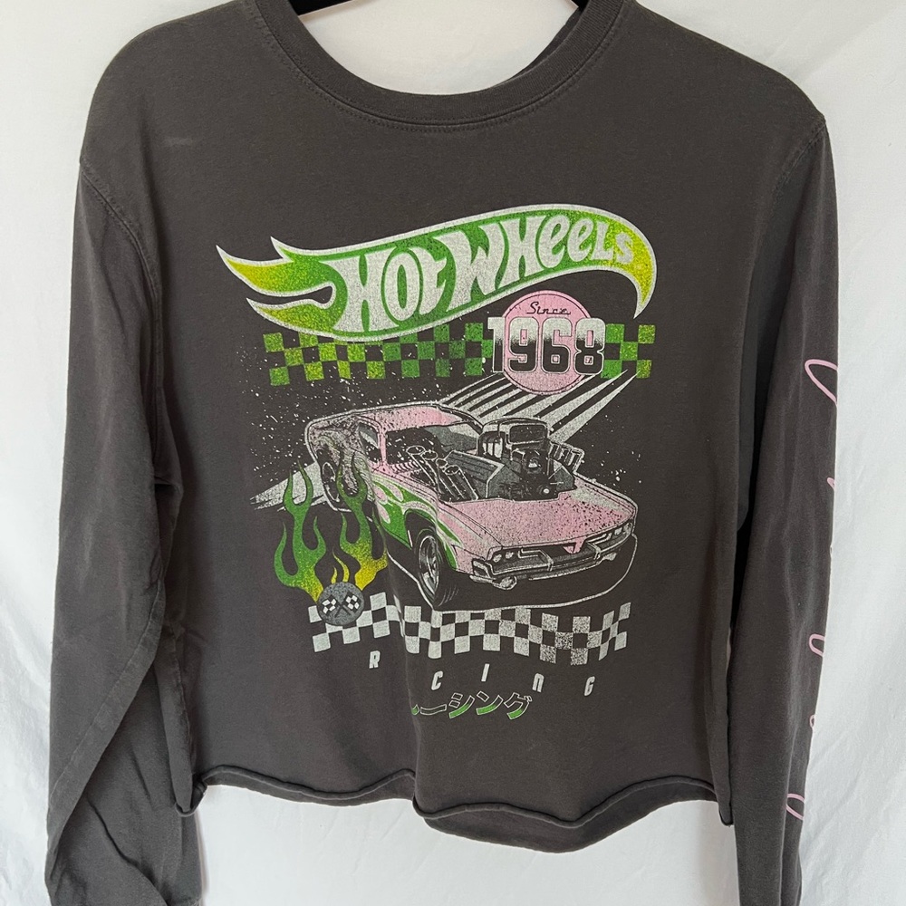 Hot Wheels long sleeve crop top, gray, juniors medium